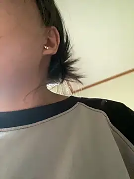 viluna online show from November 21, 2025, 7:40 am