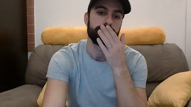 Snapshot of Amicisegreti chatting on November 25, 2025, 9:48 pm Amicisegreti online show from November 25, 2025, 9:48 pm