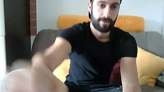 Snapshot of Amicisegreti chatting on November 26, 2025, 12:17 pm Amicisegreti online show from November 26, 2025, 12:17 pm