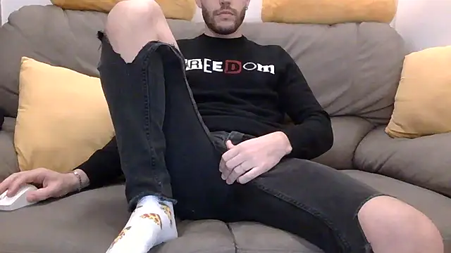 Snapshot of Amicisegreti chatting on December 20, 2025, 9:22 pm Amicisegreti online show from December 20, 2025, 9:22 pm