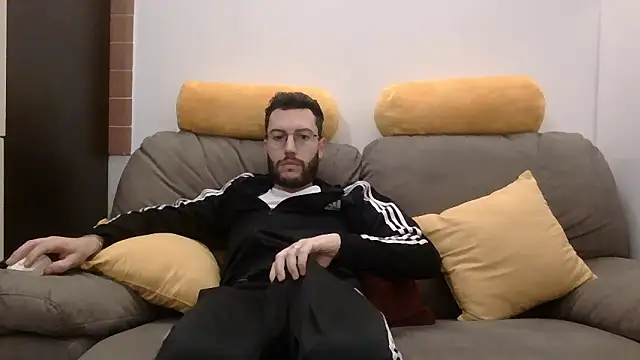 Snapshot of Amicisegreti chatting on January 10, 2026, 6:26 am Amicisegreti online show from January 10, 2026, 6:26 am