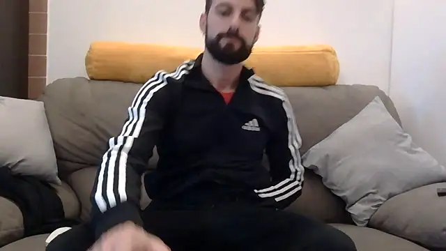 Snapshot of Amicisegreti chatting on January 17, 2026, 4:00 pm Amicisegreti online show from January 17, 2026, 4:00 pm