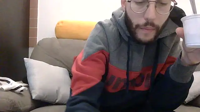 Snapshot of Amicisegreti chatting on January 18, 2026, 6:39 am Amicisegreti online show from January 18, 2026, 6:39 am