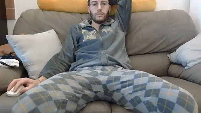 Snapshot of Amicisegreti chatting on February 3, 2026, 8:41 am Amicisegreti online show from February 3, 2026, 8:41 am