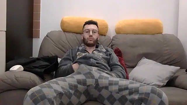 Snapshot of Amicisegreti chatting on February 7, 2026, 6:28 am Amicisegreti online show from February 7, 2026, 6:28 am