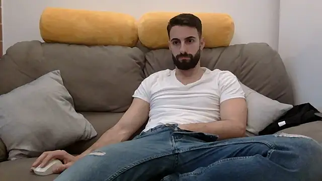 Snapshot of Amicisegreti chatting on February 25, 2026, 5:22 pm Amicisegreti online show from February 25, 2026, 5:22 pm