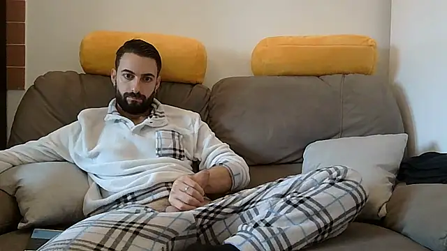 Snapshot of Amicisegreti chatting on March 2, 2026, 8:10 am Amicisegreti online show from March 2, 2026, 8:10 am