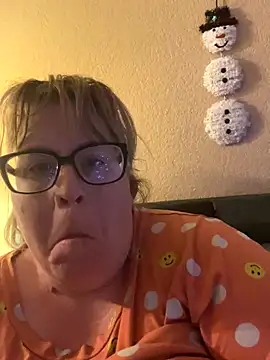 sexymommy1988 online show from December 3, 2025, 4:53 am