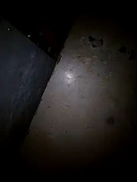 Snapshot of Aaia93 chatting on September 17, 2025, 9:44 am Aaia93 online show from September 17, 2025, 9:44 am