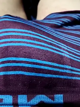 Snapshot of Aaia93 chatting on October 9, 2025, 7:17 am Aaia93 online show from October 9, 2025, 7:17 am