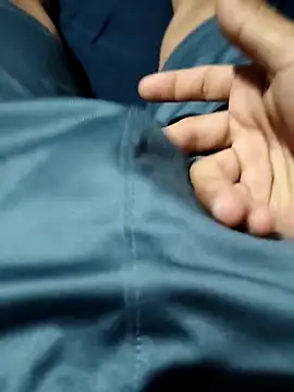 Snapshot of Aaia93 chatting on October 16, 2025, 7:42 am Aaia93 online show from October 16, 2025, 7:42 am