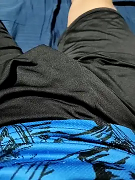 Snapshot of Aaia93 chatting on November 9, 2025, 1:37 am Aaia93 online show from November 9, 2025, 1:37 am