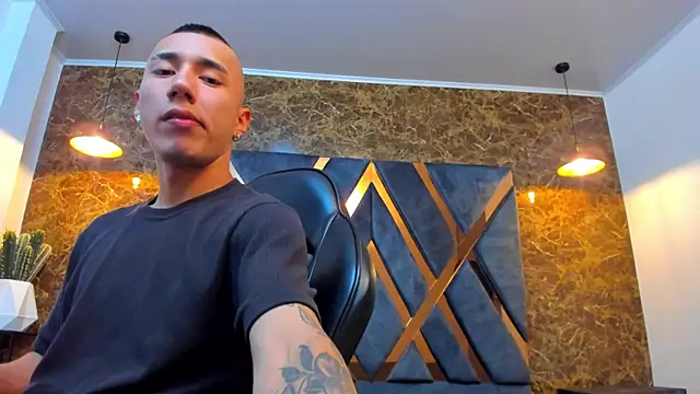 Snapshot of Justin_Lakee chatting on September 10, 2025, 11:16 pm Justin Lakee online show from September 10, 2025, 11:16 pm