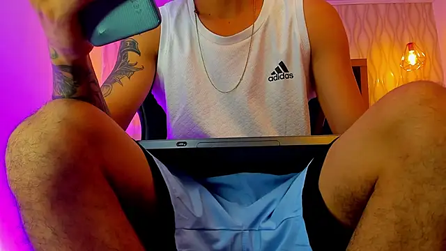 Snapshot of Justin_Lakee chatting on October 17, 2025, 11:18 pm Justin Lakee online show from October 17, 2025, 11:18 pm