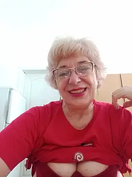 52MiaLove02 online show from May 26, 2026, 4:52 am