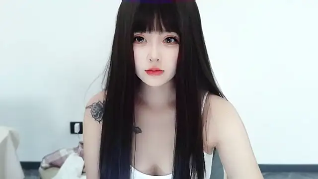 -caicai online show from October 12, 2025, 2:54 am