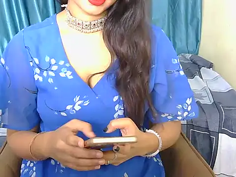 priya-kumari22 online show from November 30, 2025, 3:54 am