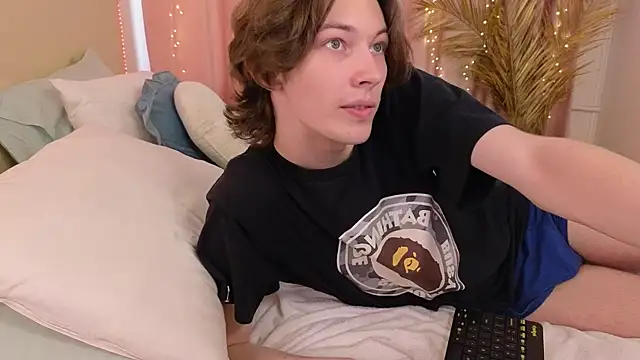  Den1s  online show from October 11, 2025, 12:26 pm