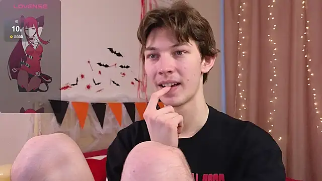  Den1s  online show from October 29, 2025, 12:29 pm