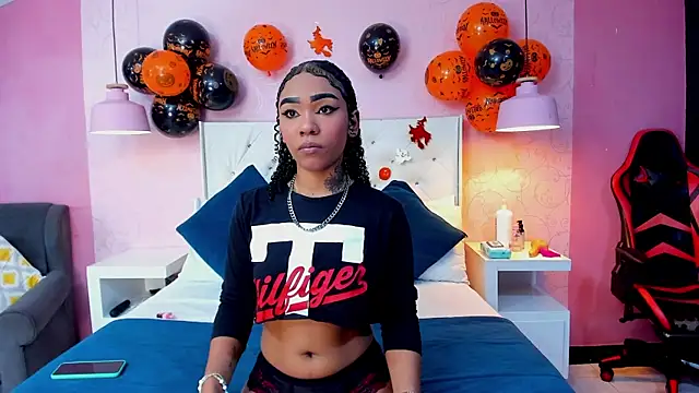 Snapshot of SkylerBloomm chatting on October 22, 2025, 3:07 am SkylerBloomm online show from October 22, 2025, 3:07 am