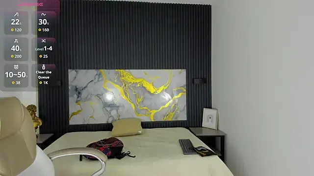 SantiagoRusso18 online show from December 1, 2025, 9:58 am