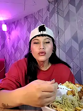 Eva Clark01 online show from March 2, 2026, 7:10 pm