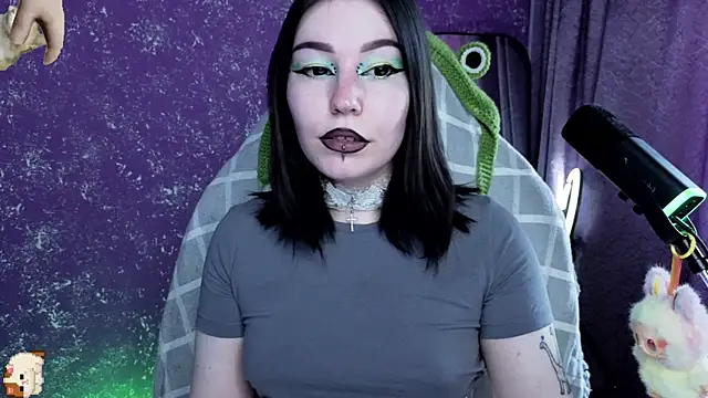 MargarettRose online show from July 8, 2026, 1:32 am