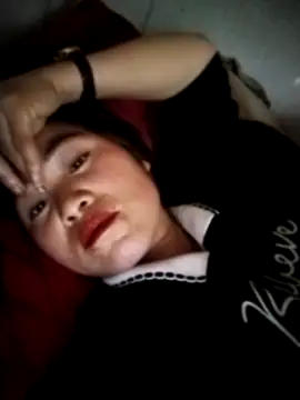 tuyetnhi-00 online show from December 20, 2025, 7:59 am