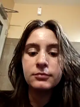 Snapshot of freakylittlebitch69 chatting on September 17, 2025, 9:49 pm freakylittlebitch69 online show from September 17, 2025, 9:49 pm