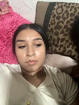 Snapshot of yurileth chatting on October 26, 2025, 7:47 am yurileth online show from October 26, 2025, 7:47 am