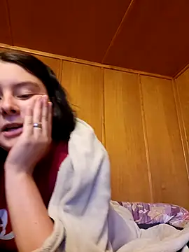 Snapshot of YoungLiisaxx chatting on October 24, 2025, 6:32 am YoungLiisaxx online show from October 24, 2025, 6:32 am