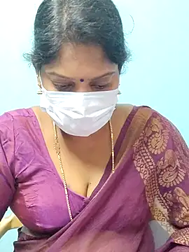 Snapshot of saadhana99 chatting on November 13, 2025, 9:19 am saadhana99 online show from November 13, 2025, 9:19 am