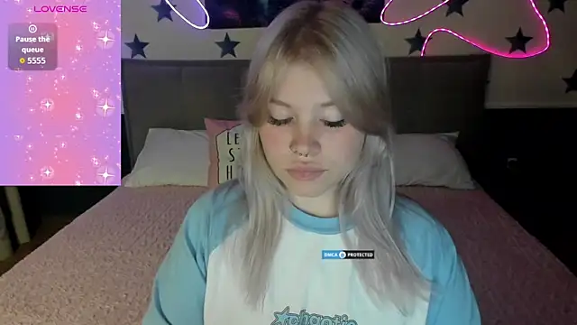 Diana Dream online show from November 4, 2025, 9:36 pm