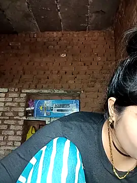 Priya tyagi online show from September 9, 2025, 9:09 am