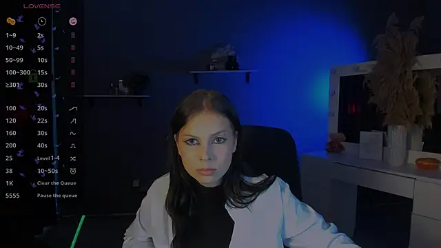 Snapshot of renata_sweety chatting on September 14, 2025, 11:53 am renata sweety online show from September 14, 2025, 11:53 am