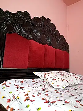 Snapshot of ariya-03 chatting on November 5, 2025, 6:30 pm ariya-03 online show from November 5, 2025, 6:30 pm