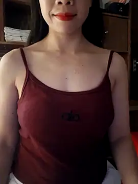 LazdyLy online show from October 21, 2025, 1:23 pm