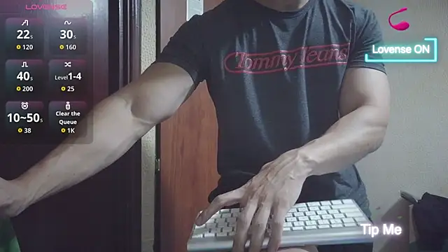 Snapshot of cris2428 chatting on September 30, 2025, 11:10 pm cris2428 online show from September 30, 2025, 11:10 pm