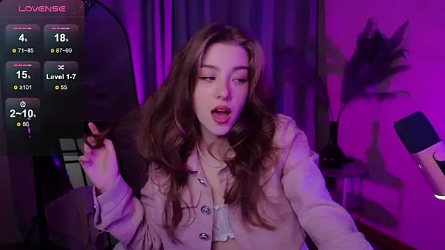 Snapshot of AstraMist chatting on September 24, 2025, 2:20 pm AstraMist online show from September 24, 2025, 2:20 pm