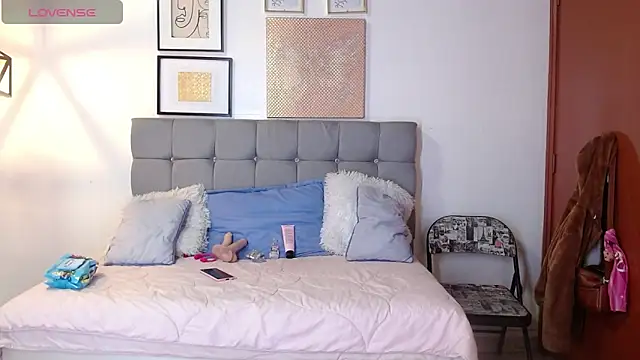  naomi s online show from March 16, 2026, 1:37 pm