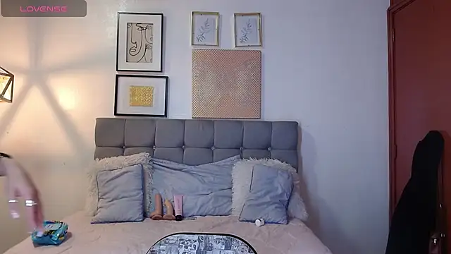  naomi s online show from March 19, 2026, 1:37 pm