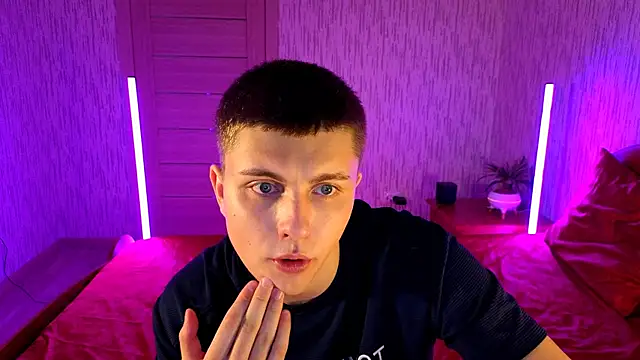 Denisx444 online show from November 8, 2025, 3:07 am