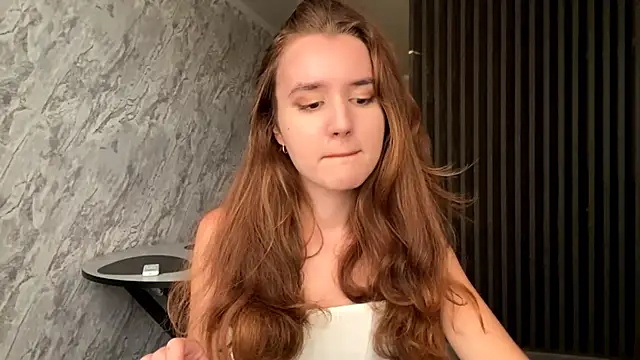 Anna Dominator online show from September 14, 2025, 3:11 pm