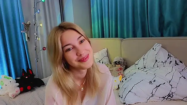 Snapshot of AngelicRice chatting on November 7, 2025, 11:32 am AngelicRice online show from November 7, 2025, 11:32 am