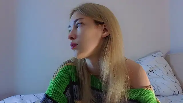 Snapshot of AngelicRice chatting on November 14, 2025, 11:42 am AngelicRice online show from November 14, 2025, 11:42 am