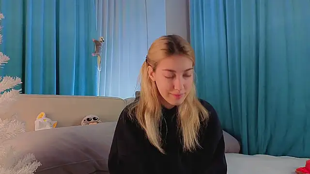 AngelicRice online show from December 19, 2025, 11:28 am