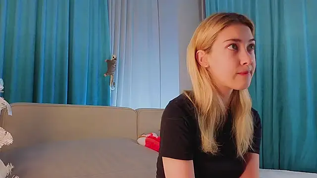 AngelicRice online show from December 21, 2025, 11:17 am