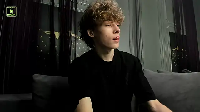 Snapshot of Kevin_Garsia chatting on September 15, 2025, 3:23 pm Kevin Garsia online show from September 15, 2025, 3:23 pm