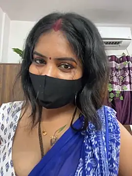 V-Hot-Sweti online show from October 31, 2025, 5:36 pm