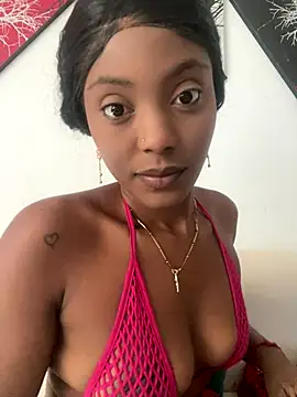 zaracollins01 online show from September 29, 2025, 2:00 pm